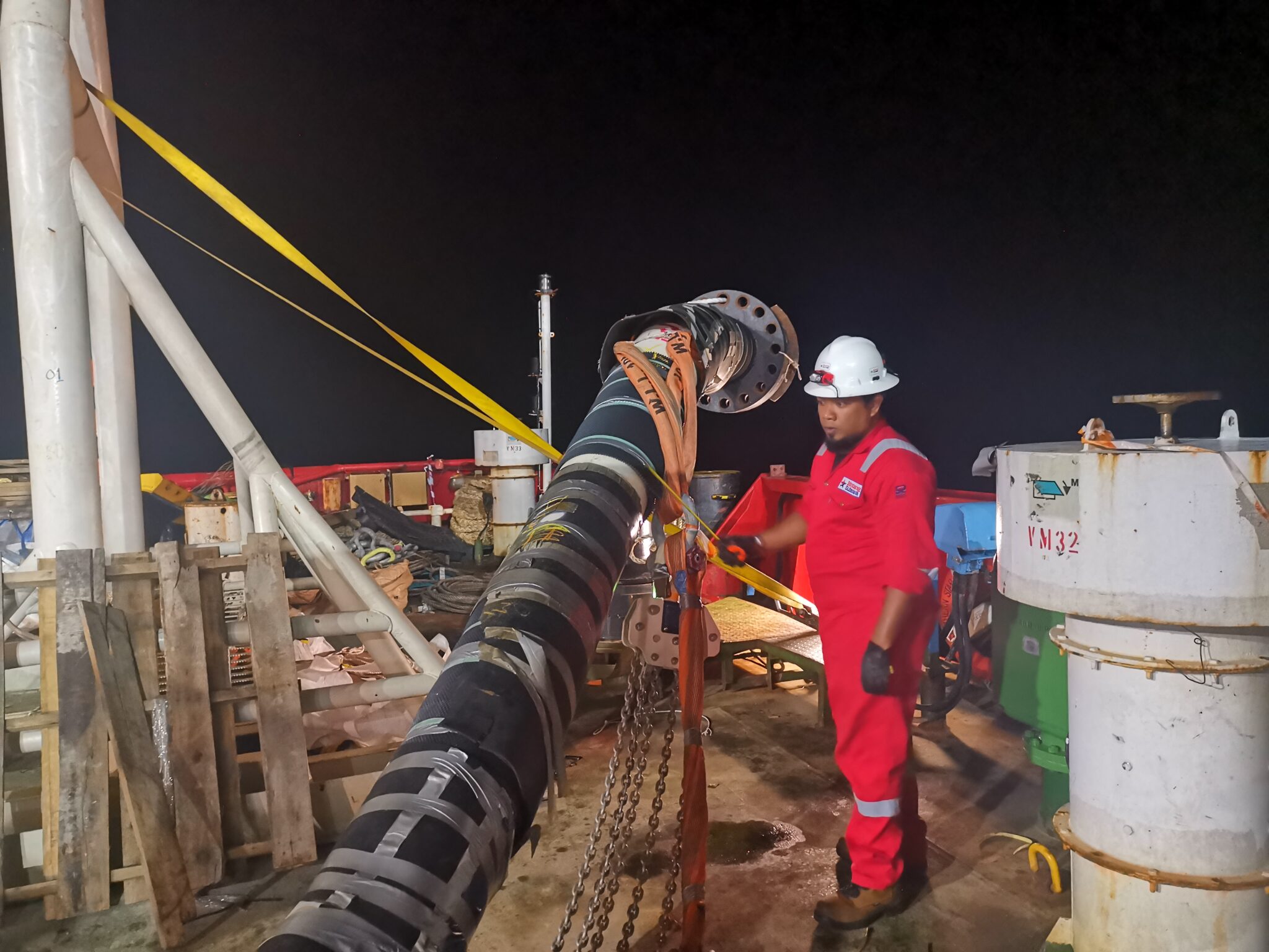 McDermott Shell Spool Installation - Shelf Subsea: Diving and ROV ...